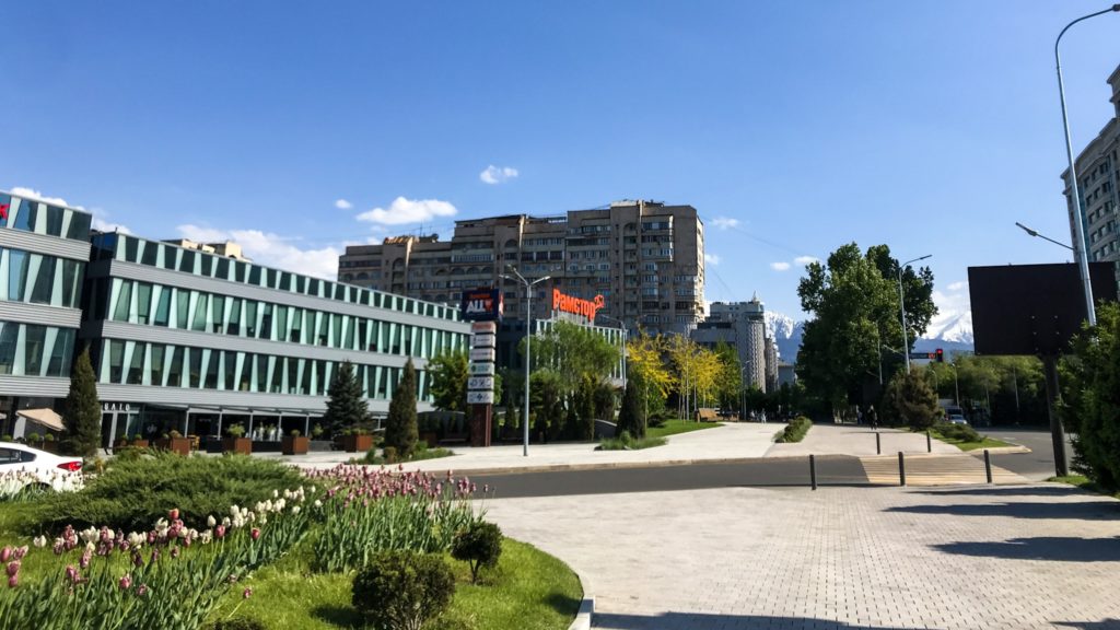 Einkaufscenter Pamctop Казахстан in Almaty